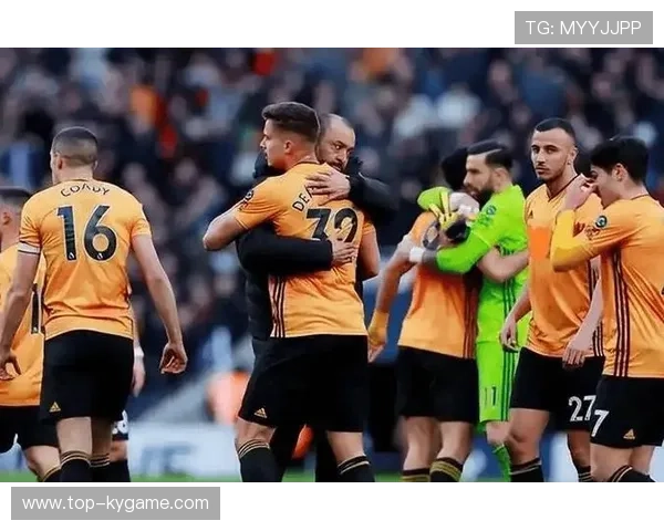 埃弗顿靠身体对抗稳住局势：汗水与毅力编织的防线